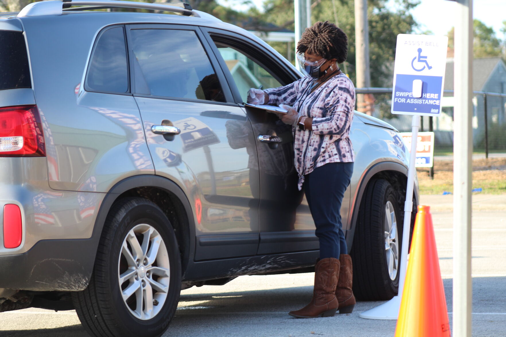 One-stop sites churn to life, welcome more than 3,300 voters Thursday